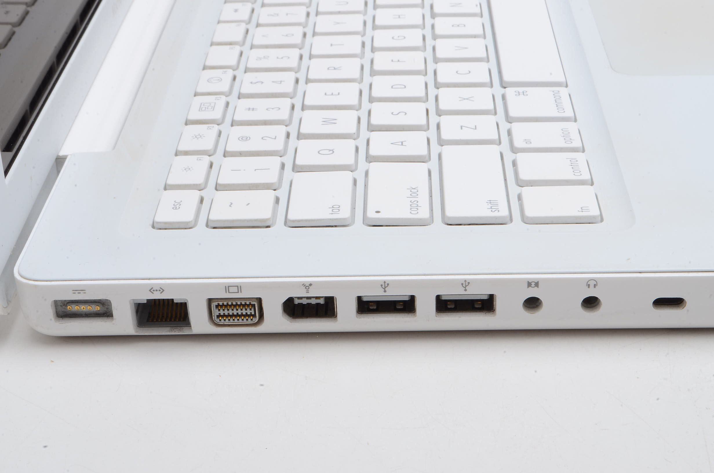 Apple 13" MacBook Laptop