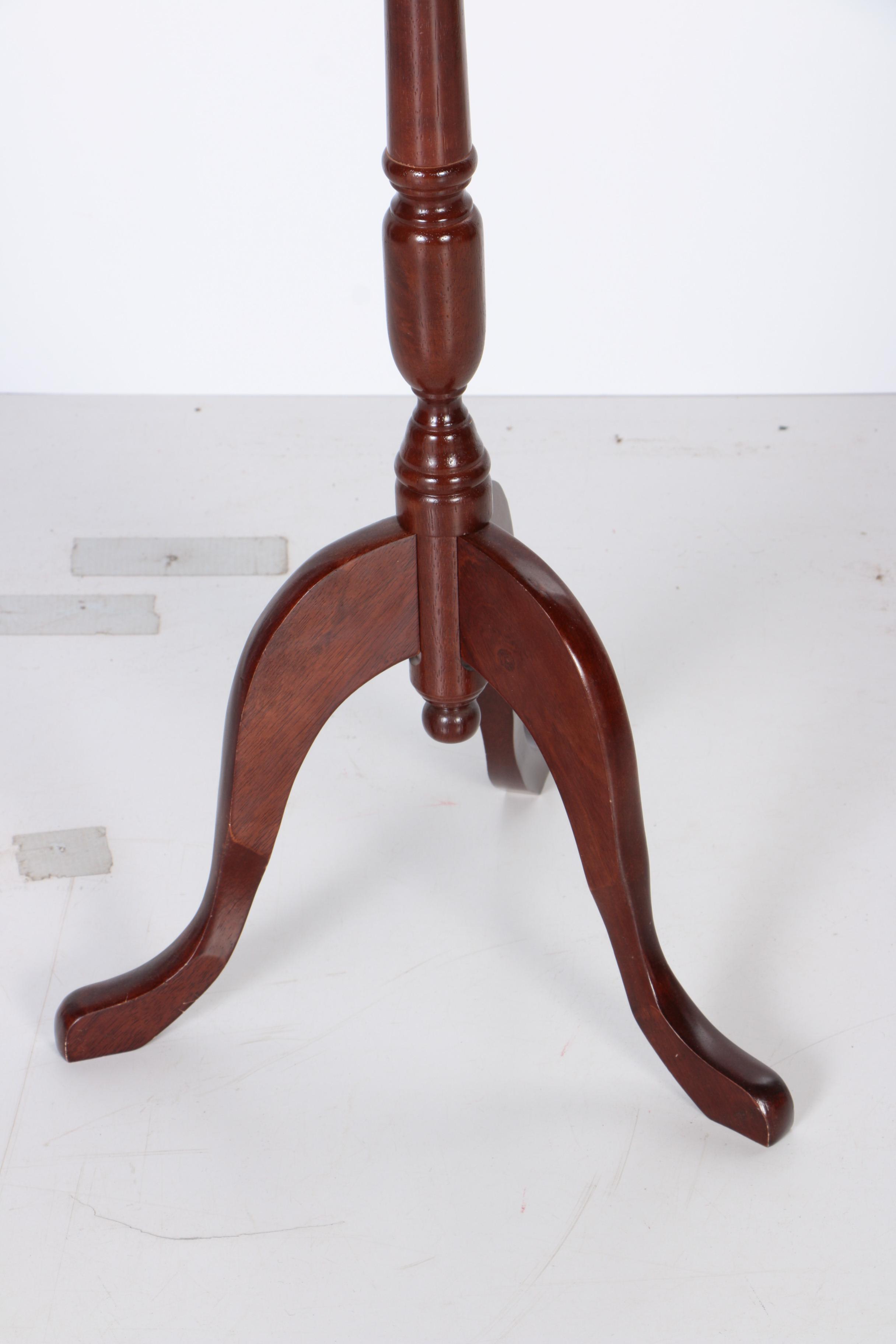 Queen Anne Style Music Stand
