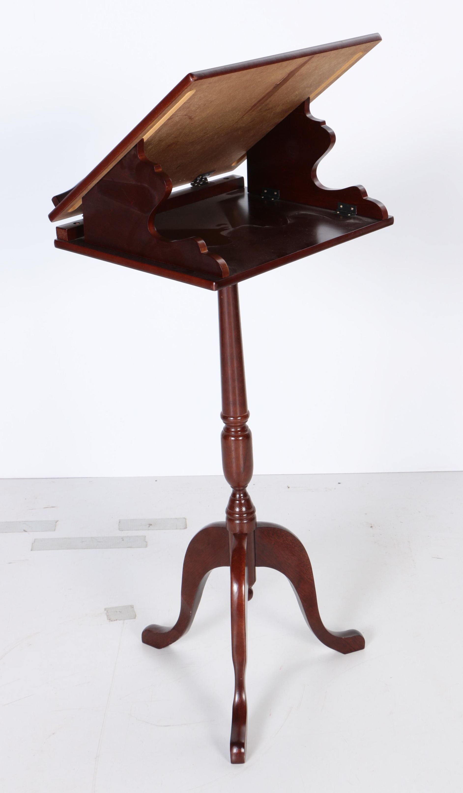 Queen Anne Style Music Stand