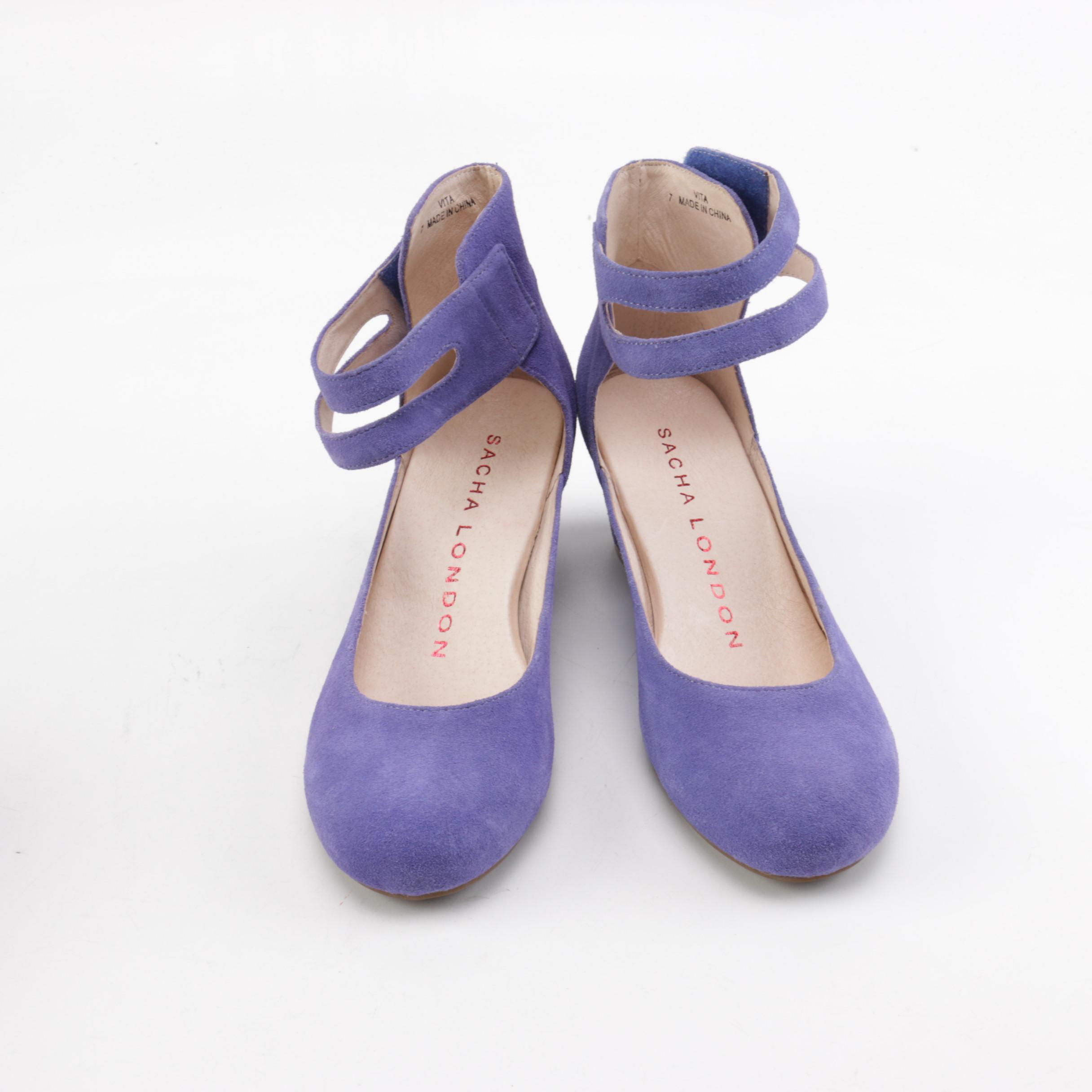 Sacha London and Ara Heels