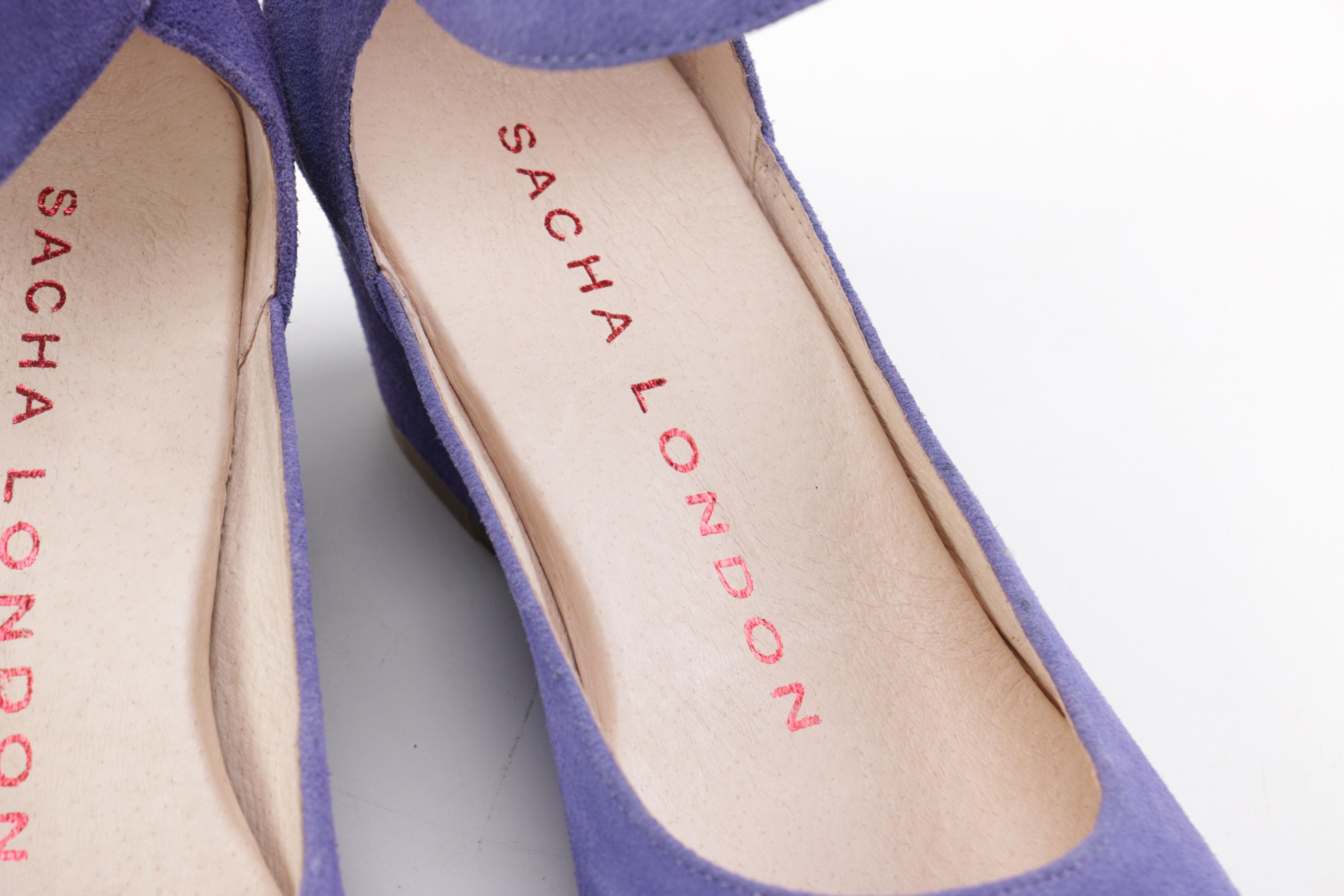 Sacha London and Ara Heels