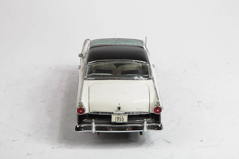 Danbury Mint 1955 Ford Fairlane Crown Victoria Skyliner Die-Cast Model Car