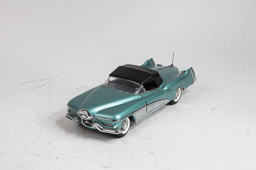 Franklin Mint 1951 Buick LeSabre Die-Cast Car