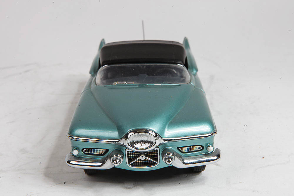 Franklin Mint 1951 Buick LeSabre Die-Cast Car