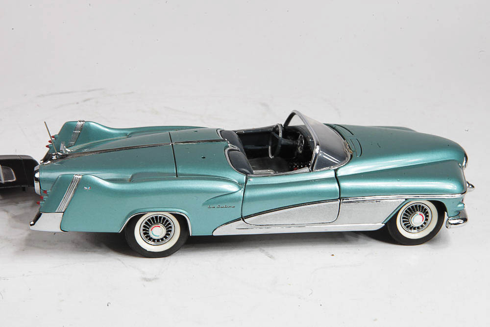 Franklin Mint 1951 Buick LeSabre Die-Cast Car