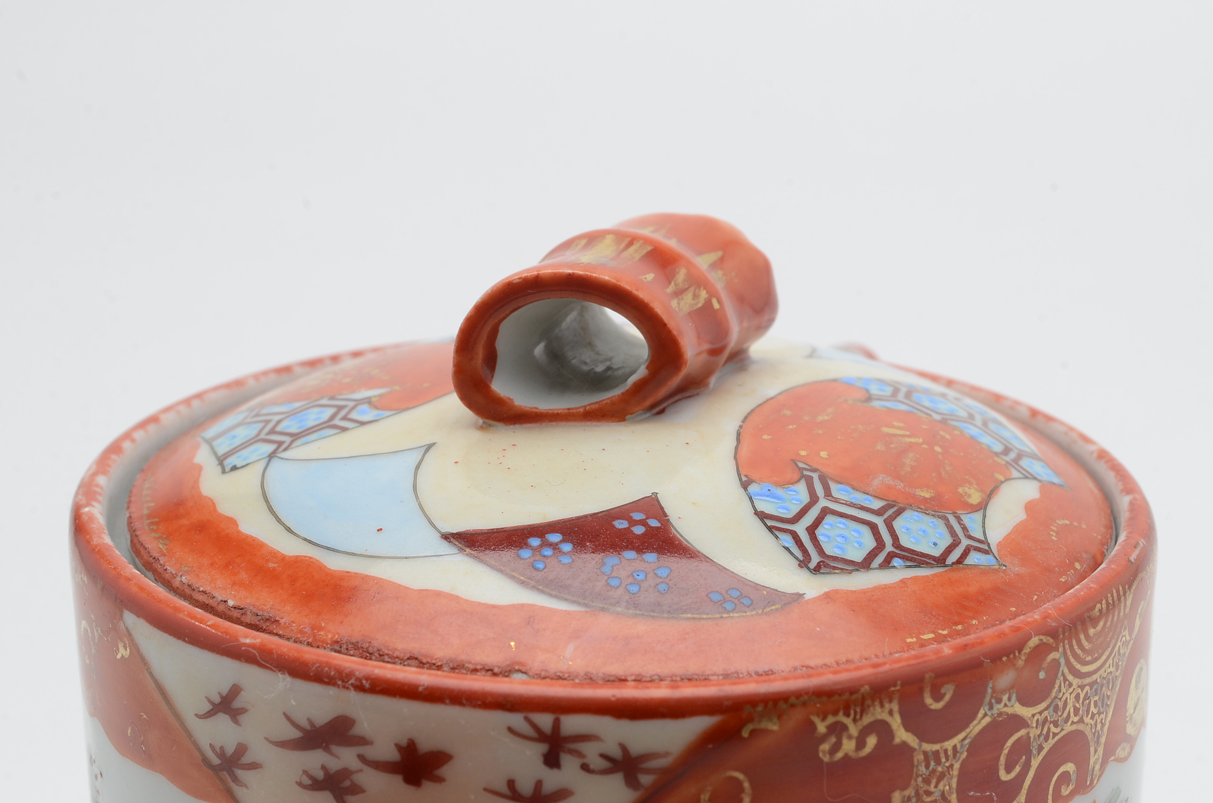 Antique Hand Painted and Signed Japanese Teapot Illustrating Fenghuang