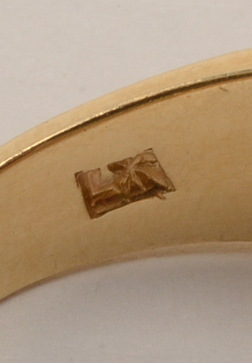 Fashion Rings with 14K and 18K Gold Electroplating