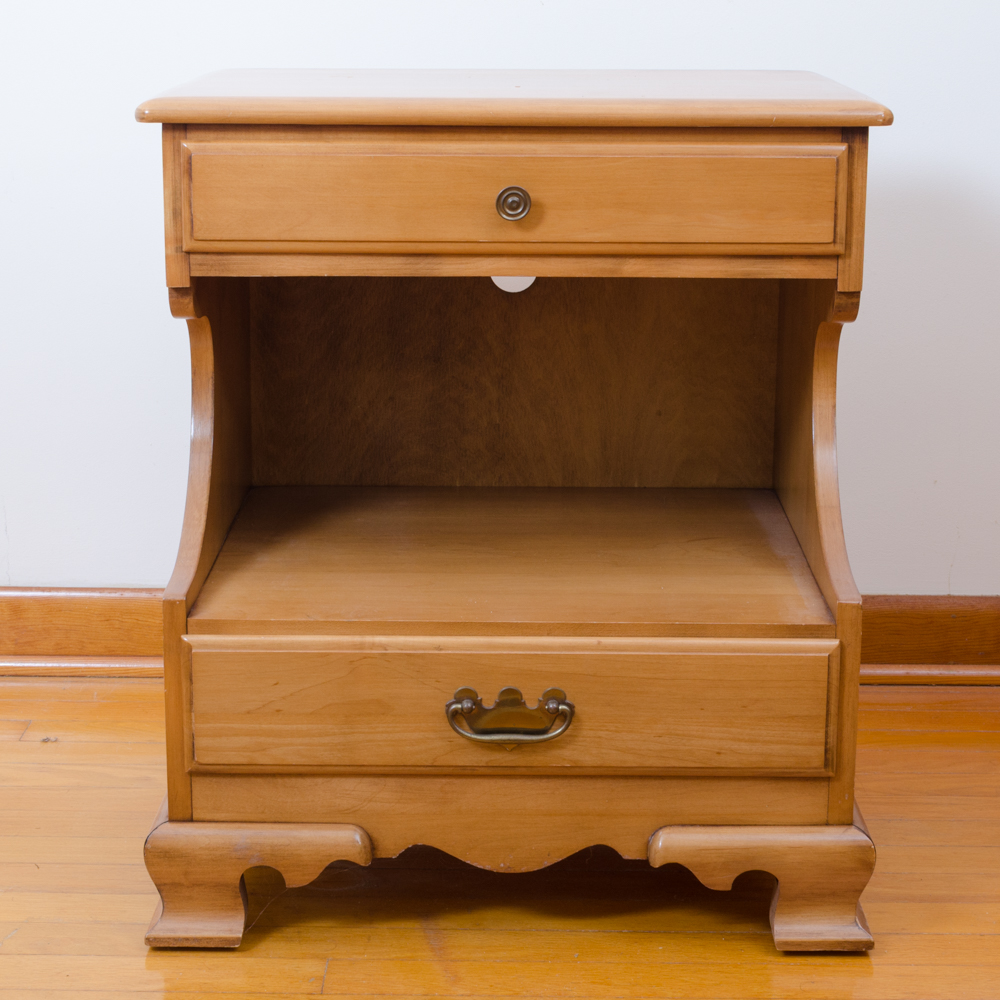 Maple Chippendale Style Four Piece Bedroom Set by Kling