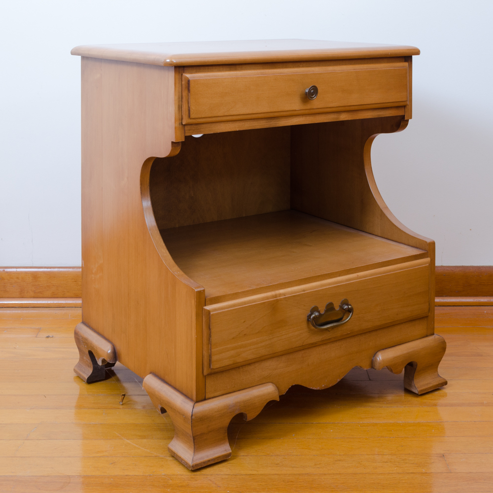 Maple Chippendale Style Four Piece Bedroom Set by Kling