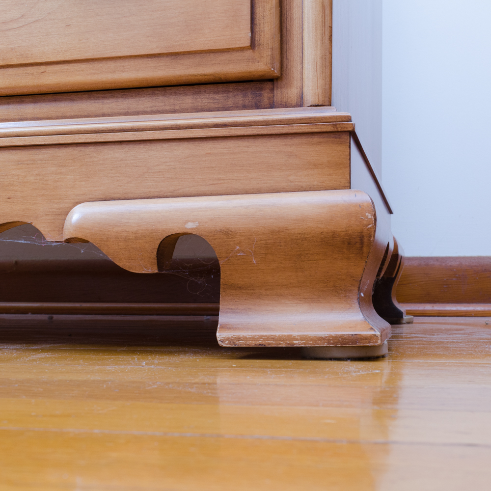 Maple Chippendale Style Four Piece Bedroom Set by Kling