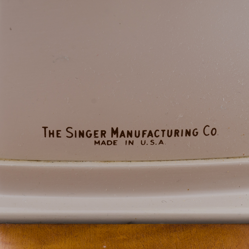 Singer "Slant-O-Matic 500" Sewing Machine with Cabinet
