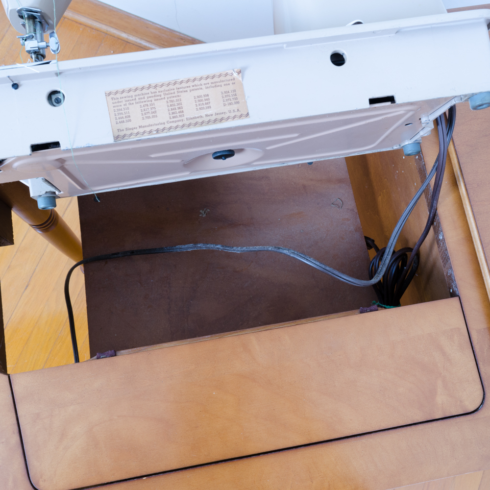 Singer "Slant-O-Matic 500" Sewing Machine with Cabinet