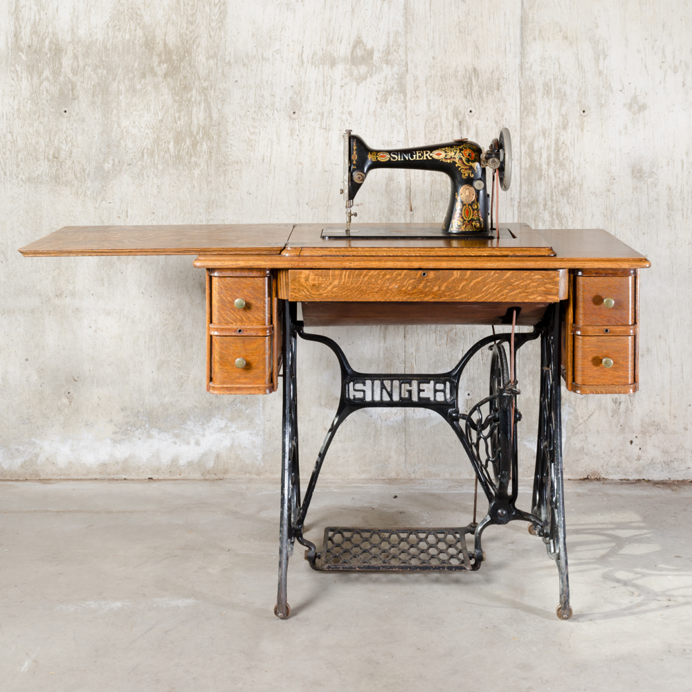 Antique Singer Sewing Machine and Treadle Table