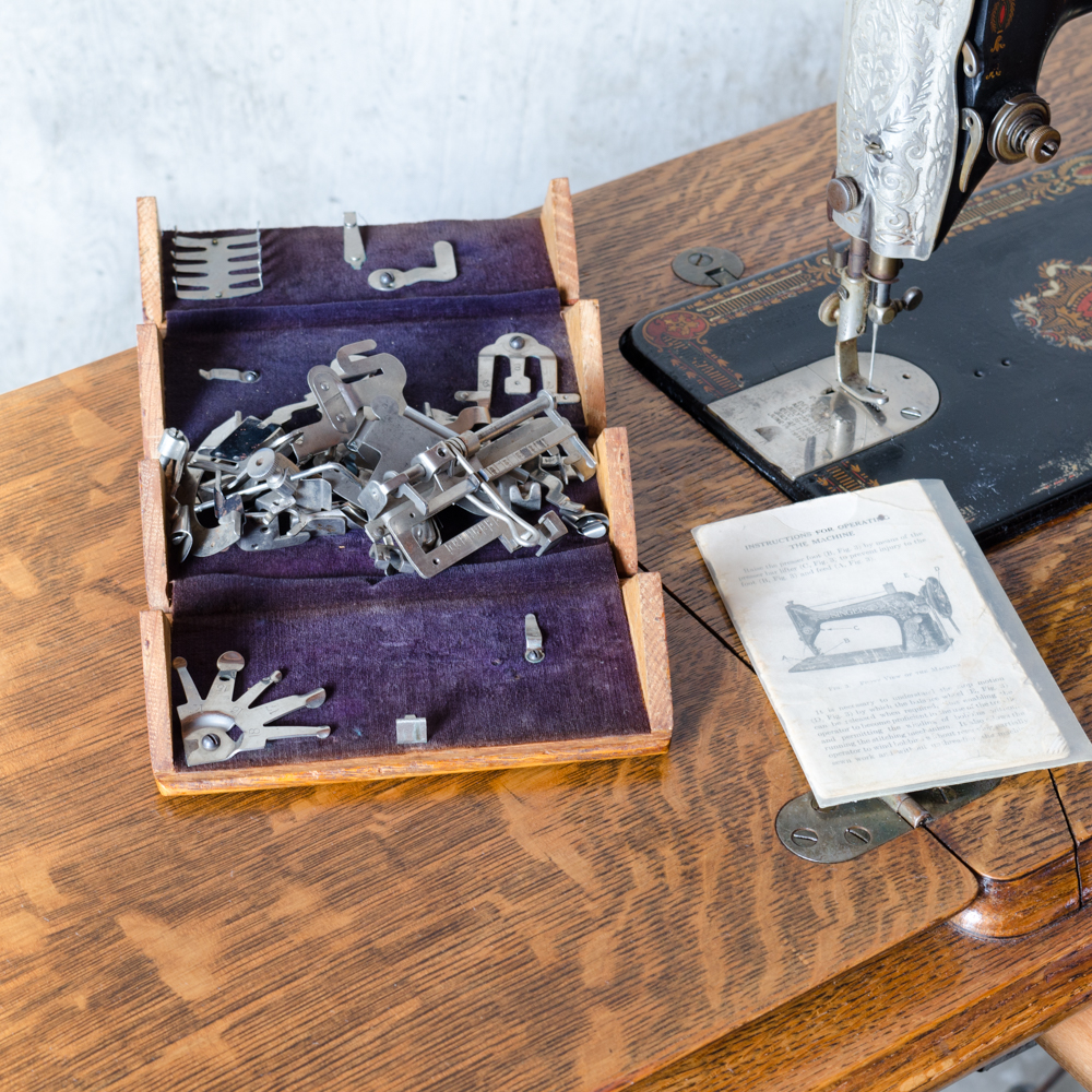 Antique Singer Sewing Machine and Treadle Table