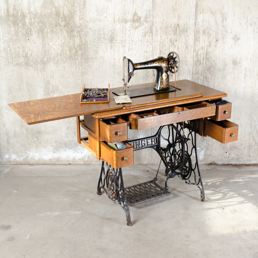 Antique Singer Sewing Machine and Treadle Table