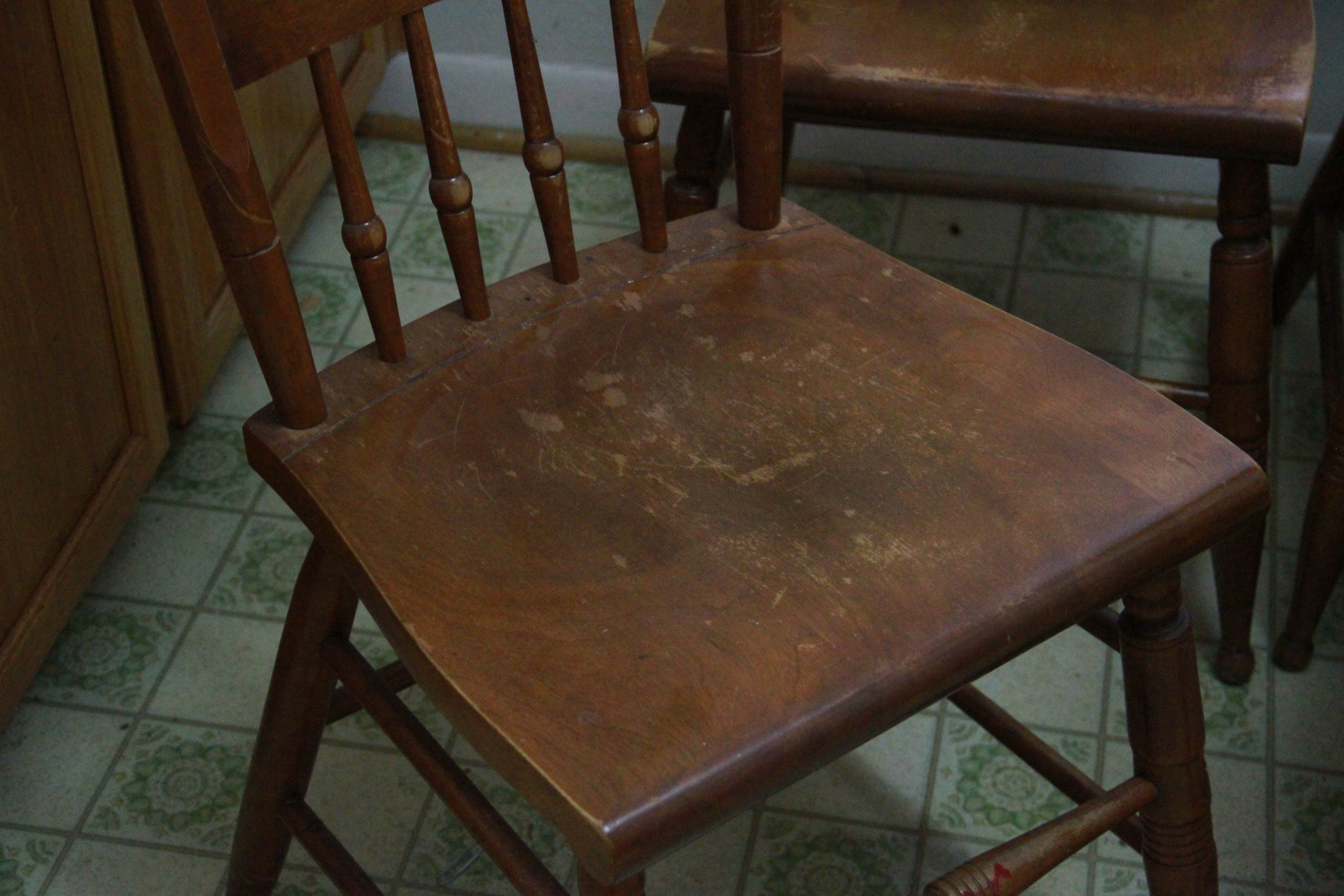 Vintage Dining Table with Leaf Inserts and Chairs