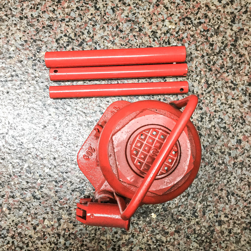 Husky 20-Ton Hydraulic Jack