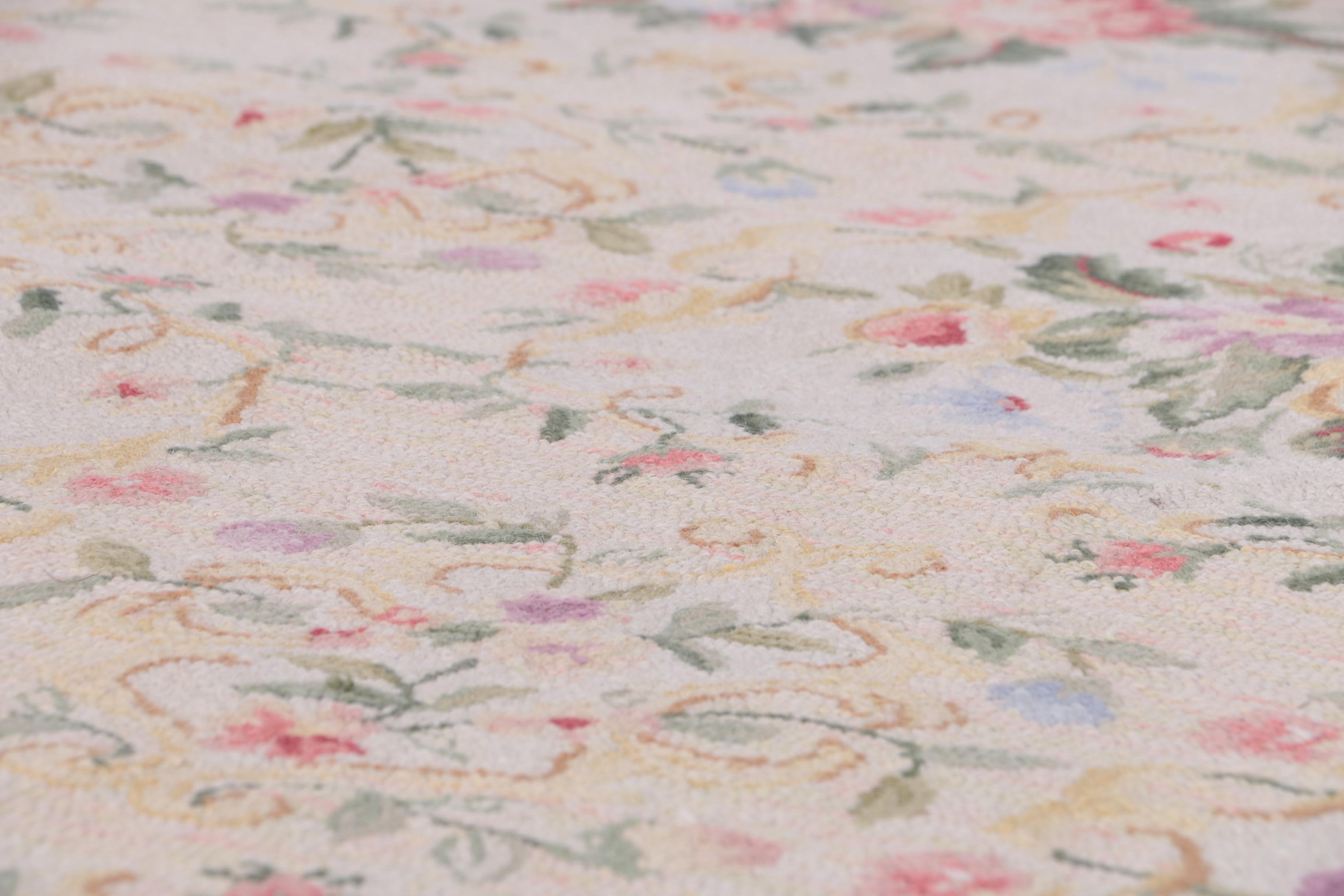 Hooked Floral Wool Area Rug