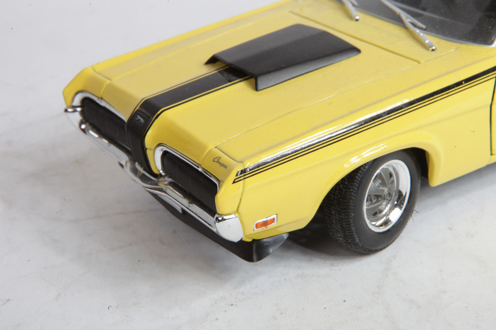 Mercury Cougar Die-Cast Muscle Cars