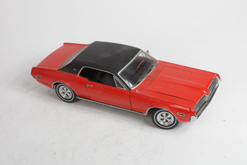 Mercury Cougar Die-Cast Muscle Cars
