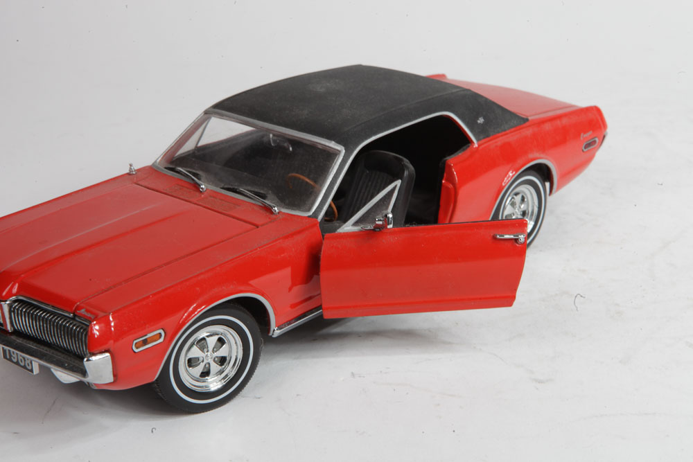Mercury Cougar Die-Cast Muscle Cars