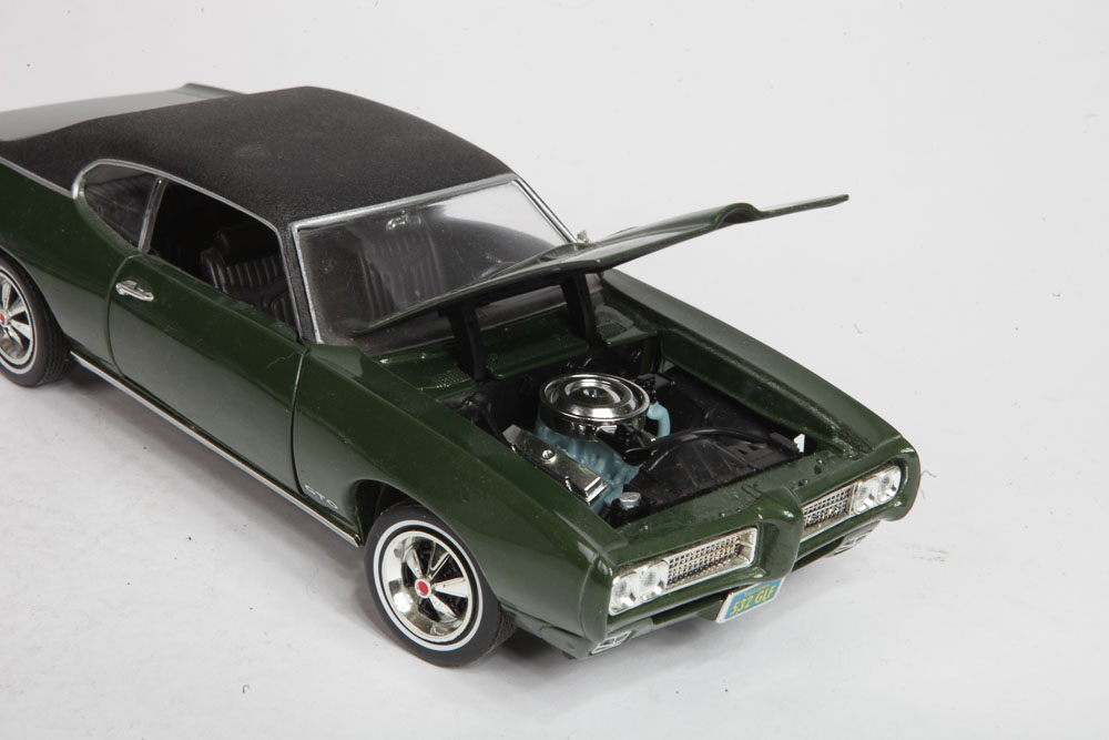 1:18-Scale Pontiac GTO Die Cast Cars