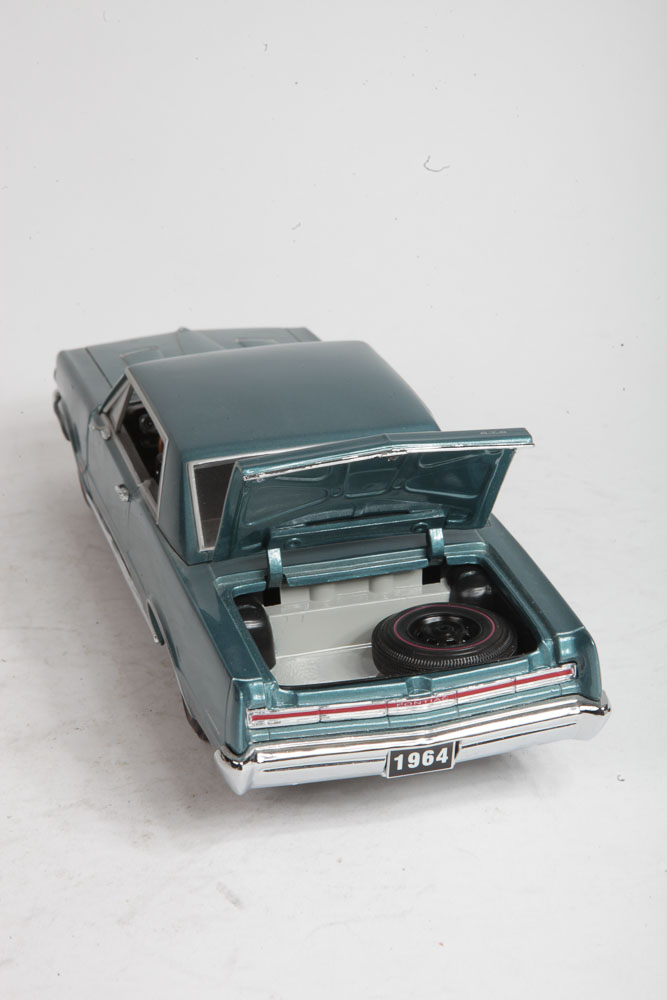 1:18-Scale Pontiac GTO Die Cast Cars