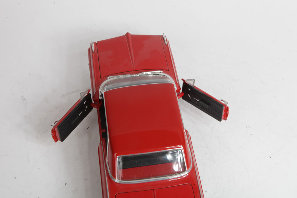 Pair of 1962 Pontiac Catalina Die-Cast Cars