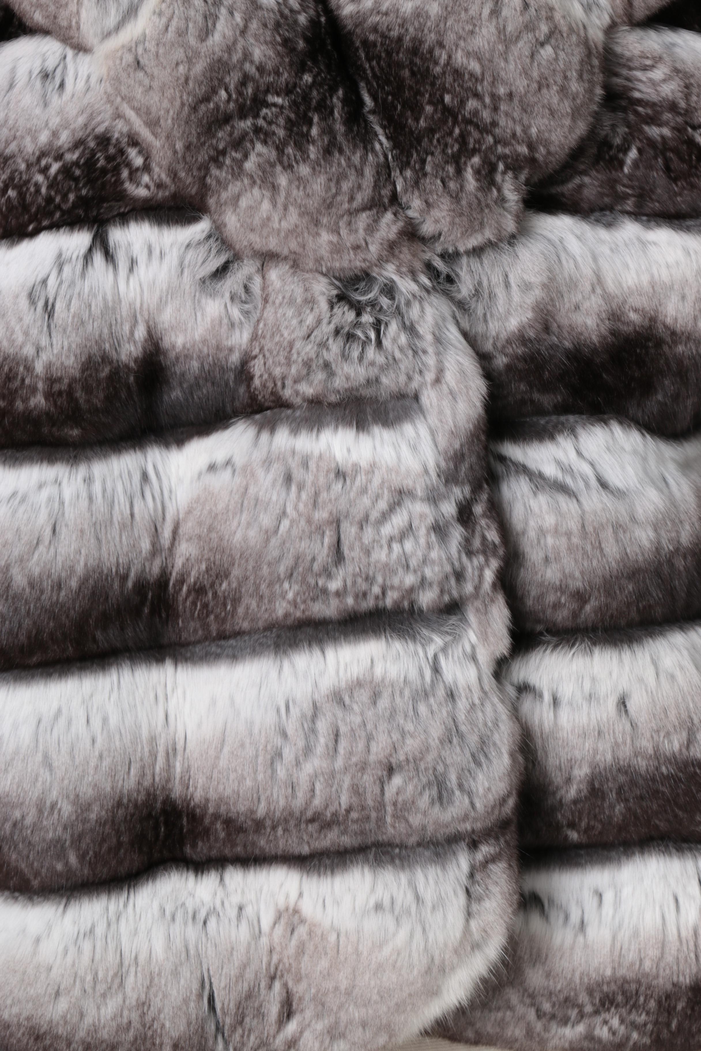 Women's Vintage Chinchilla Fur Coat