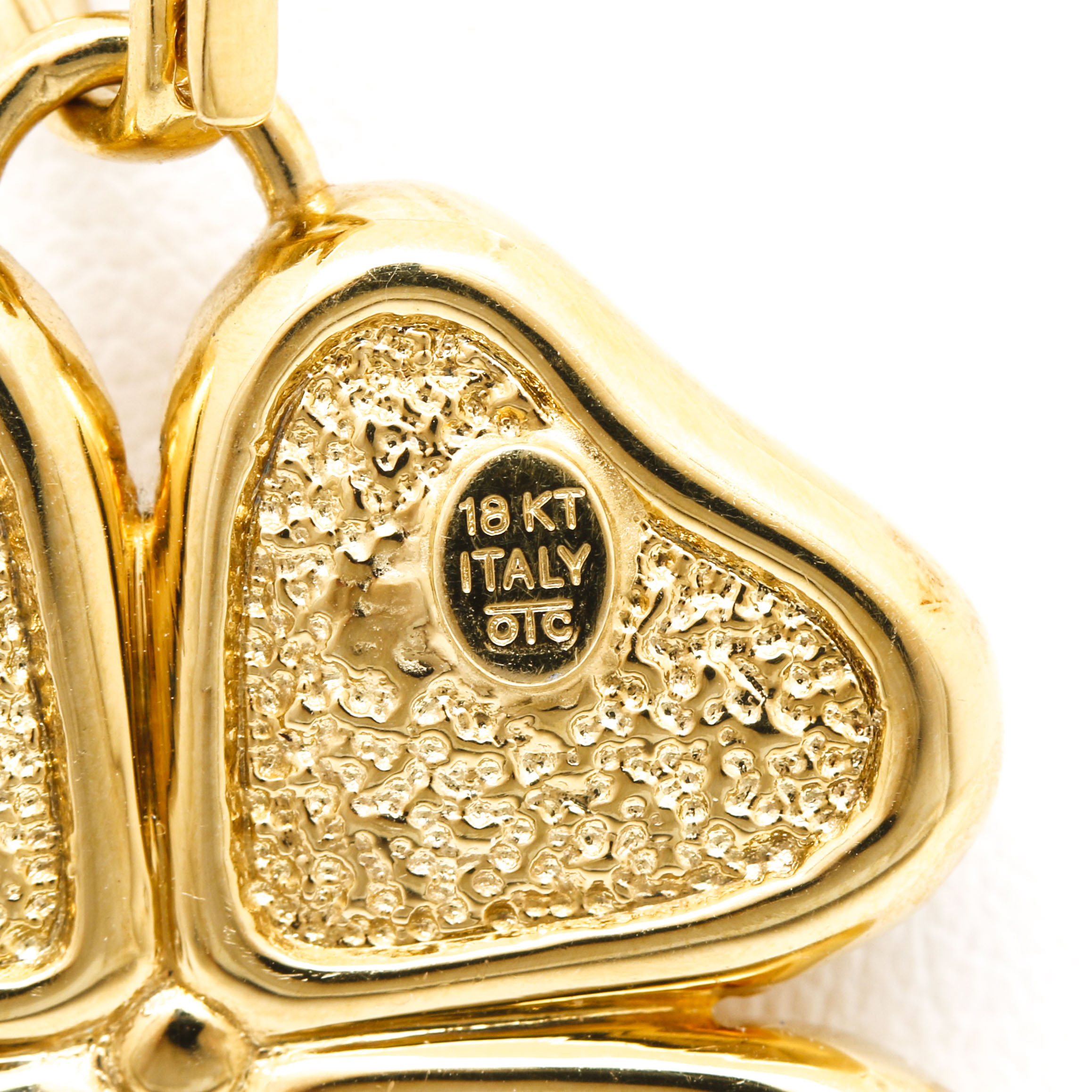 18K Yellow Gold Four Leaf Clover Pendant