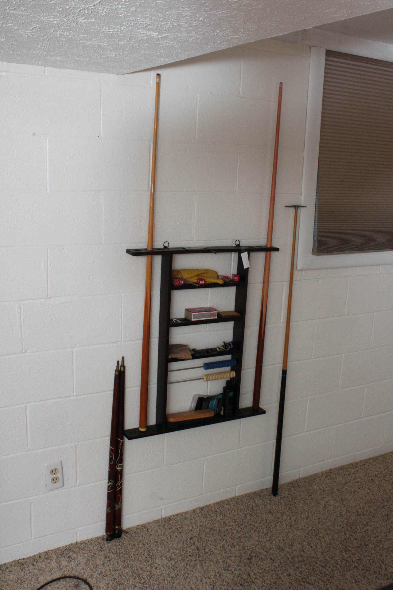 Cue Master Pool Table and Accessories