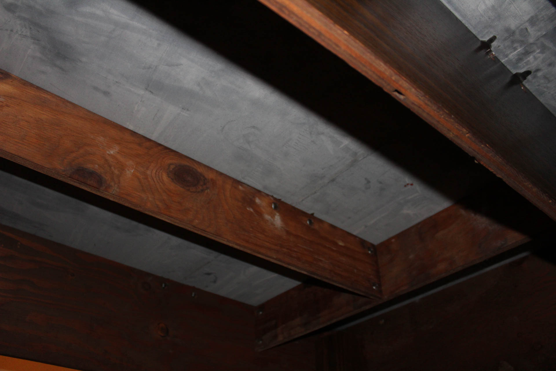 Cue Master Pool Table and Accessories