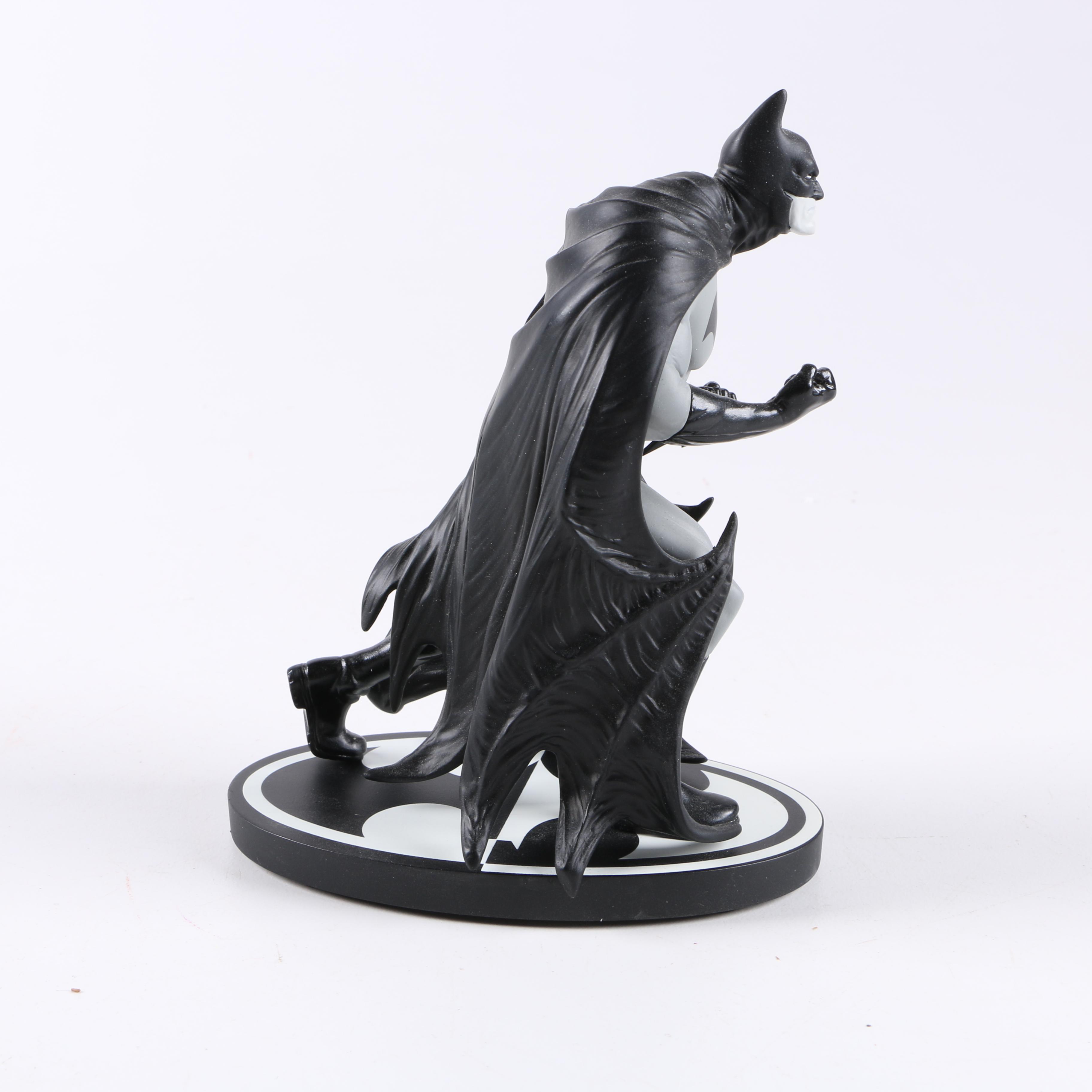 Batman "Black and White Series" Limited Edition Statue
