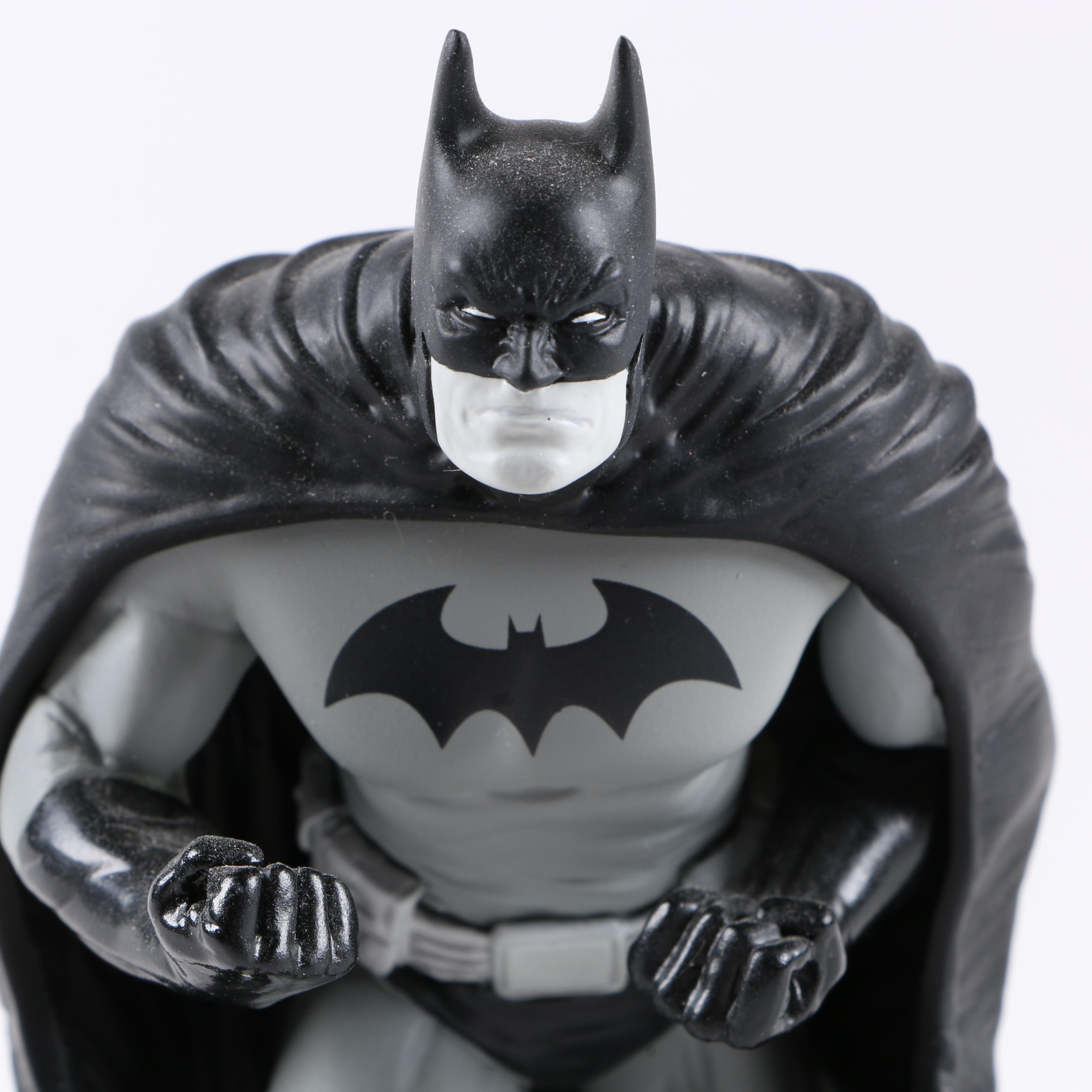 Batman "Black and White Series" Limited Edition Statue