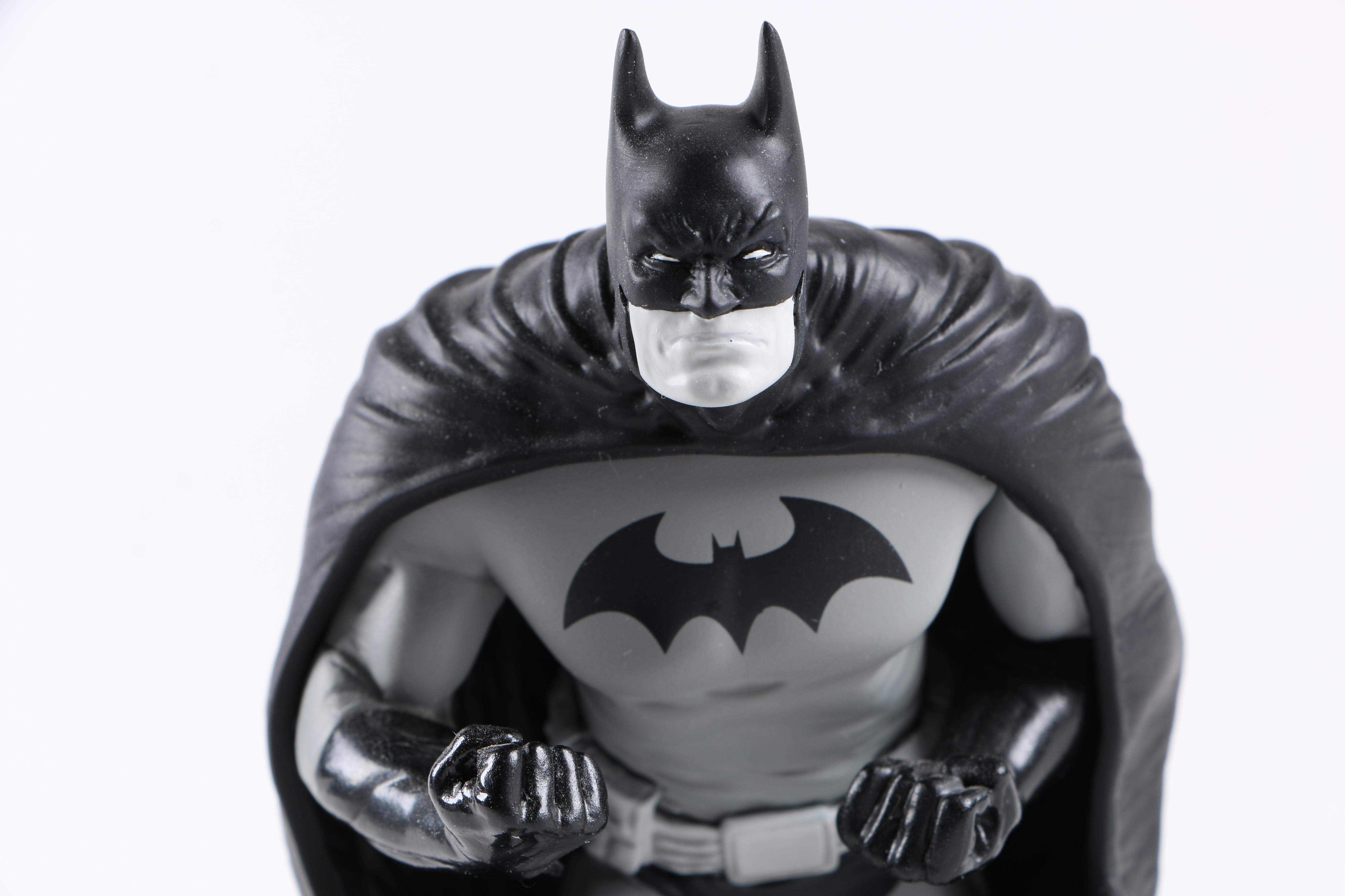 Batman "Black and White Series" Limited Edition Statue