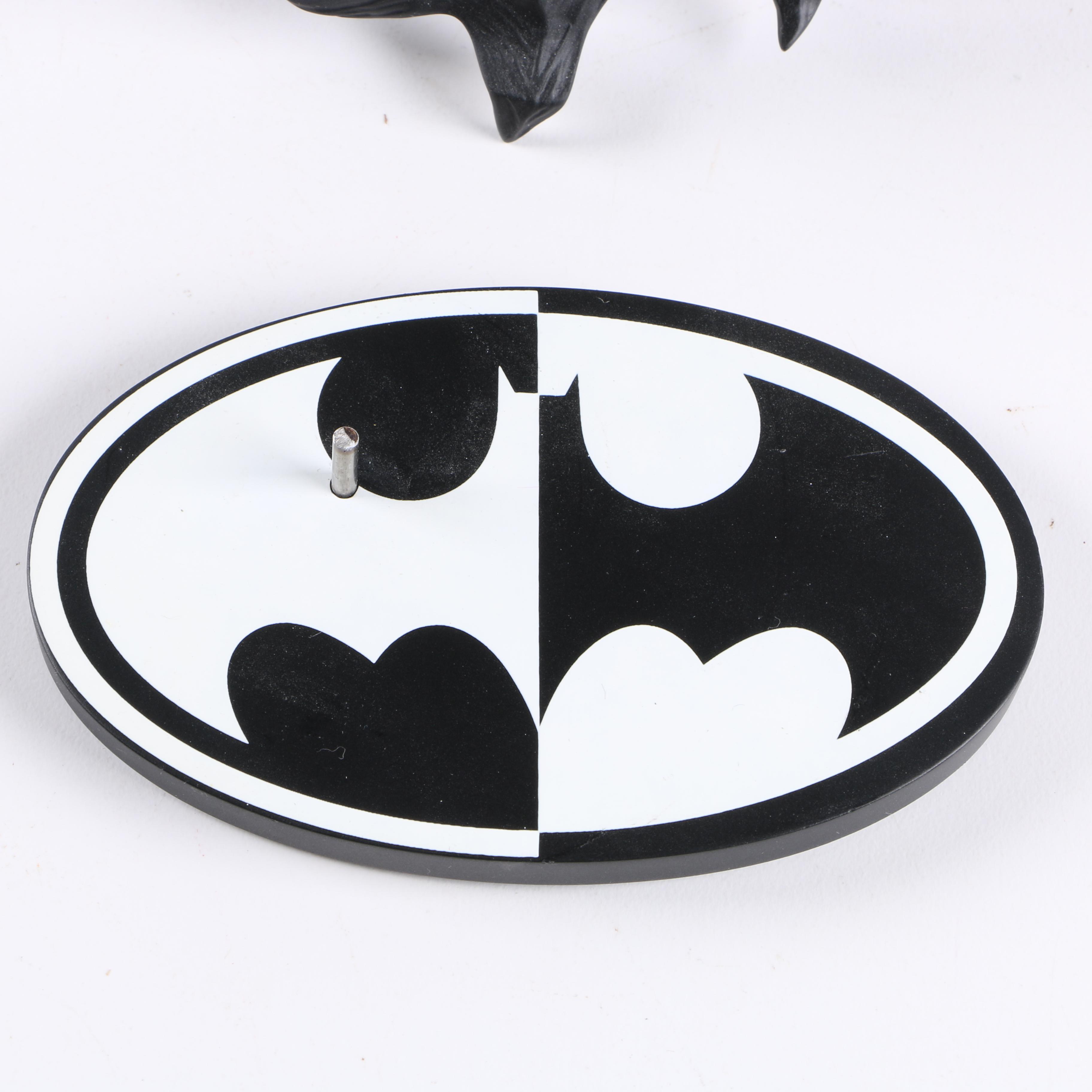 Batman "Black and White Series" Limited Edition Statue