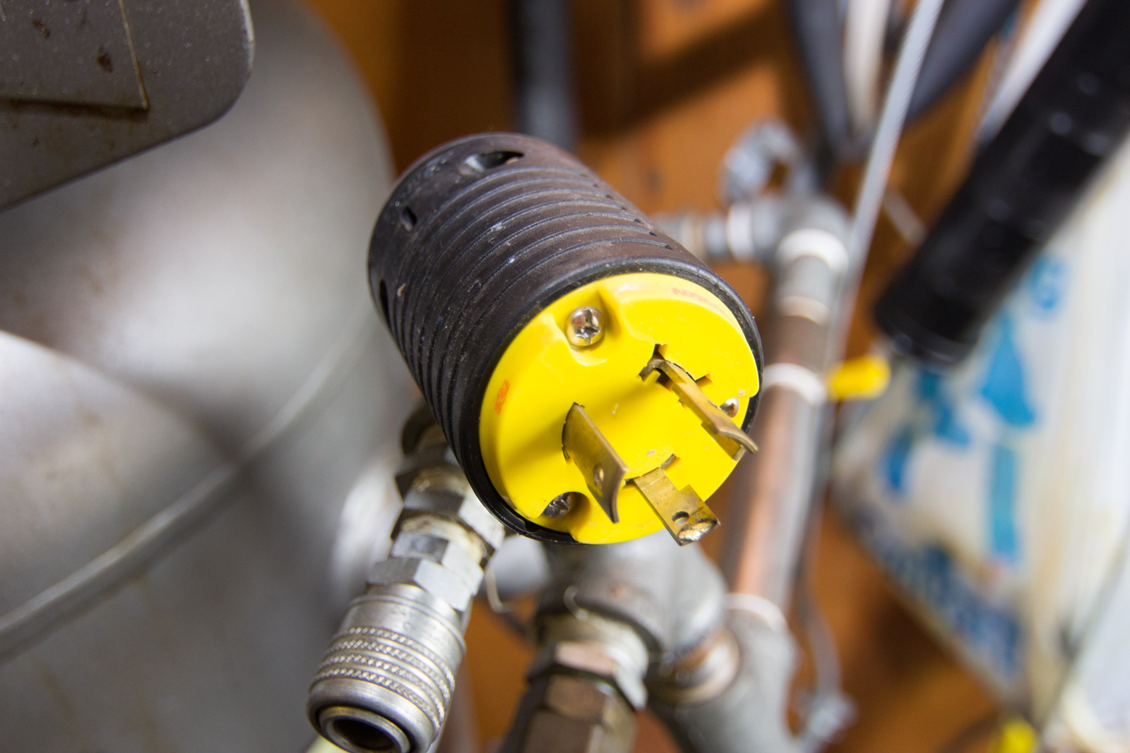 Campbell Hausfeld Cast Iron Series Air Compressor