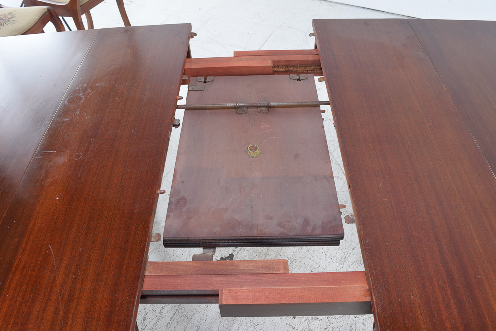 Duncan Phyfe Style Mahogany Dining Table and Six Chairs