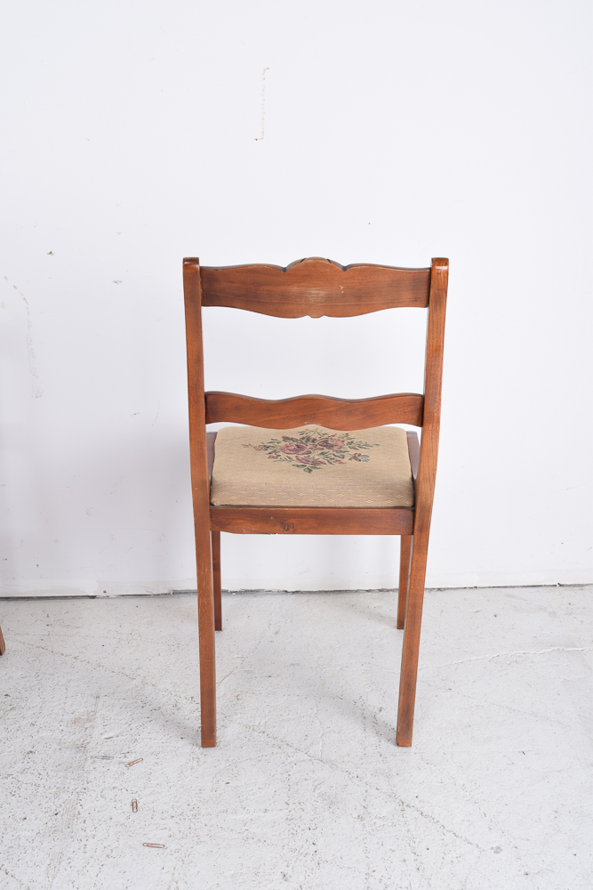 Duncan Phyfe Style Mahogany Dining Table and Six Chairs