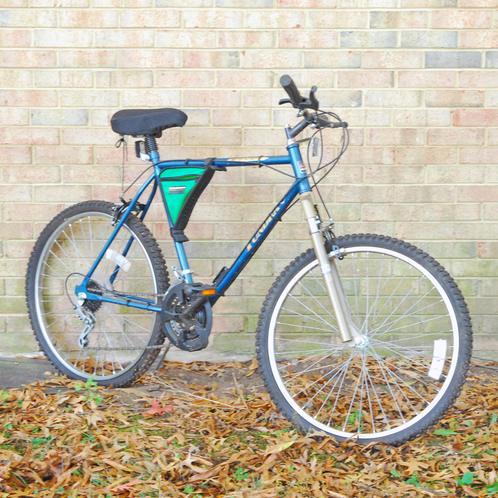 Huffy tundra 2025 18 speed bike