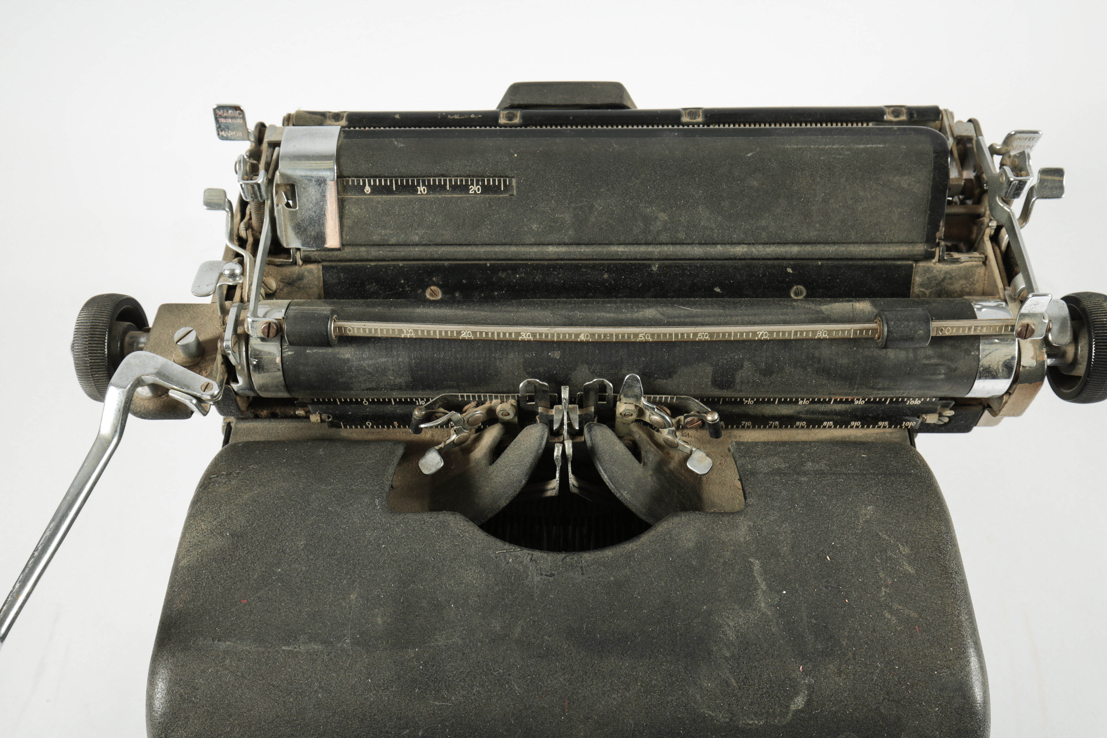 Vintage Royal Mechanical Typewriter