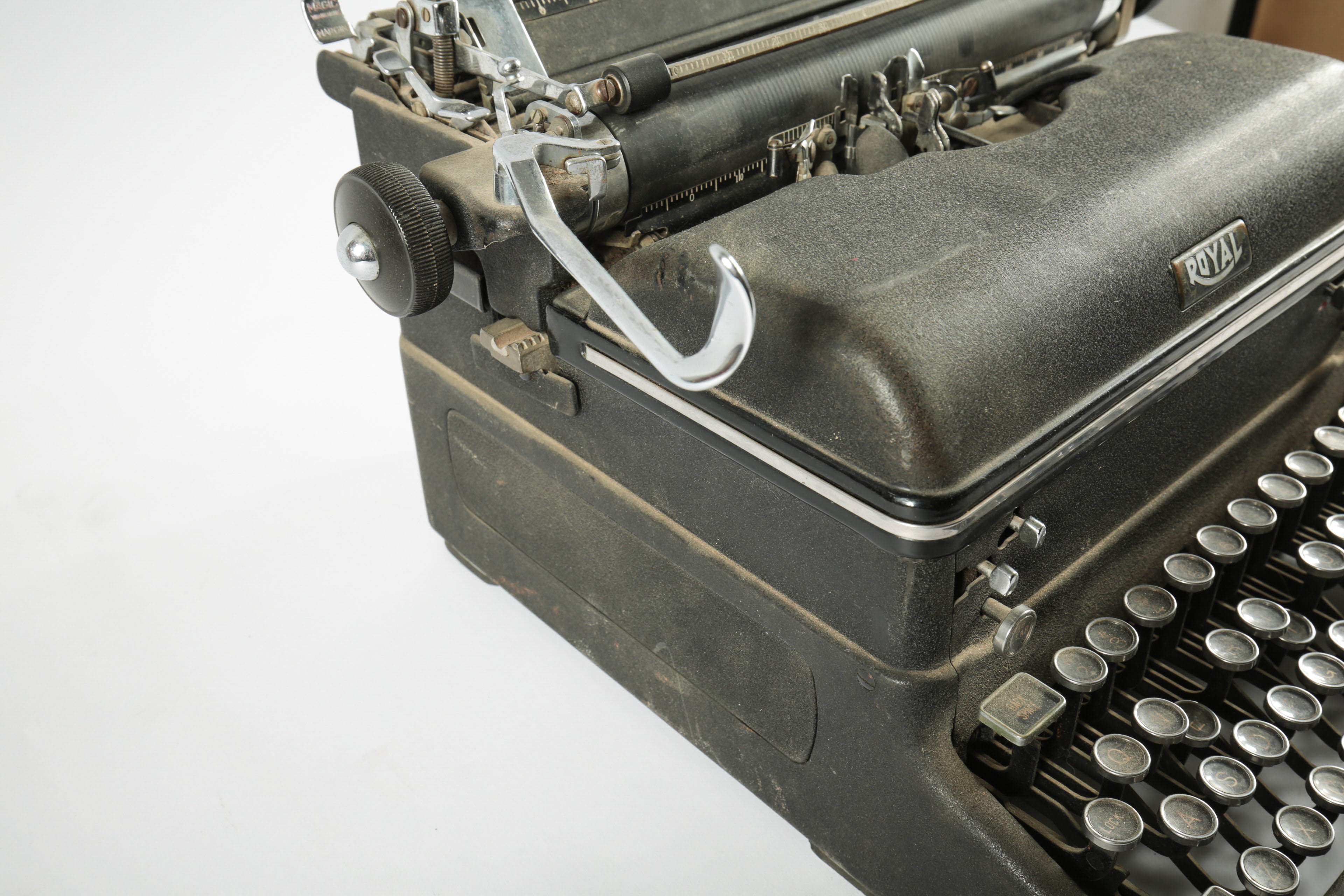 Vintage Royal Mechanical Typewriter