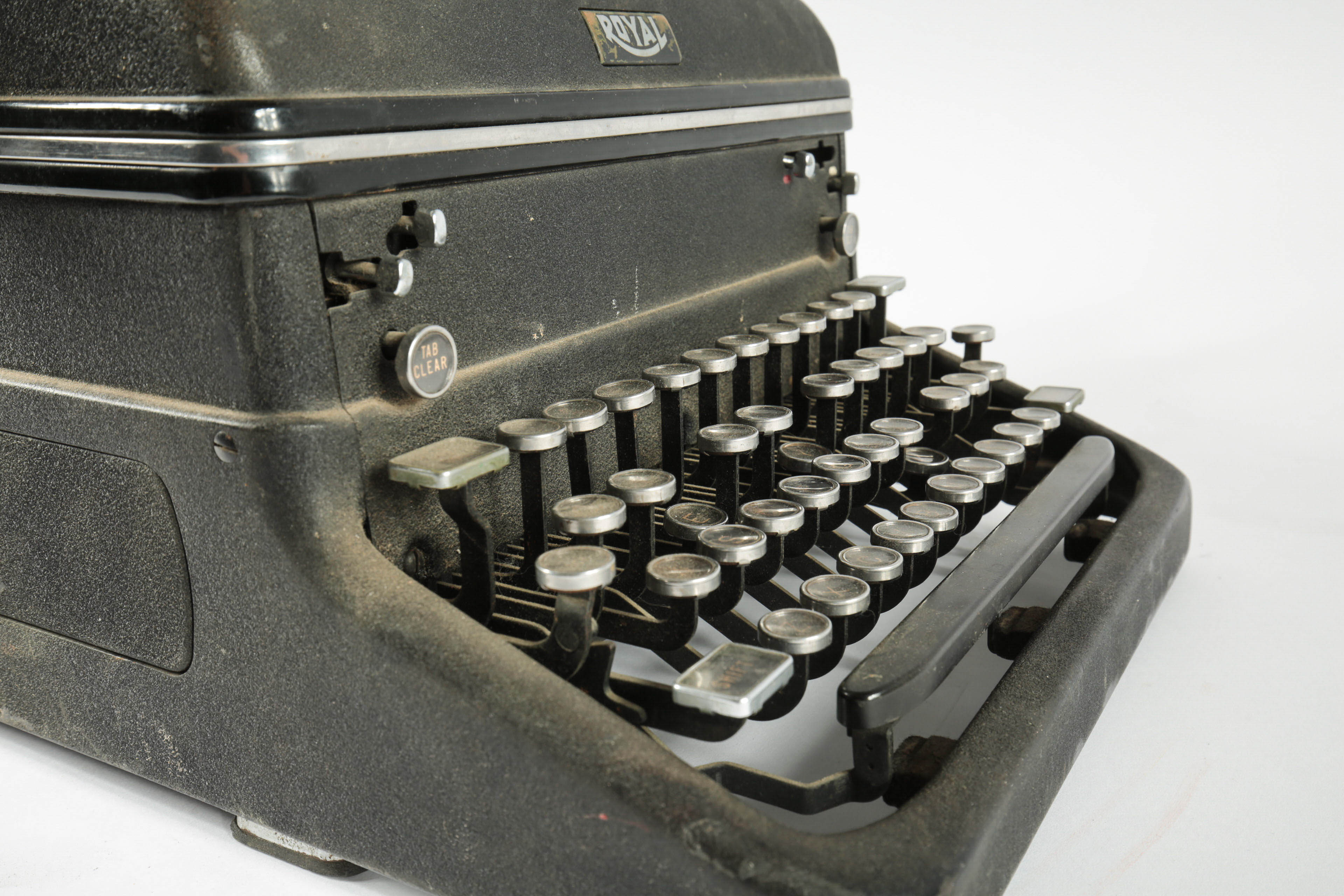 Vintage Royal Mechanical Typewriter