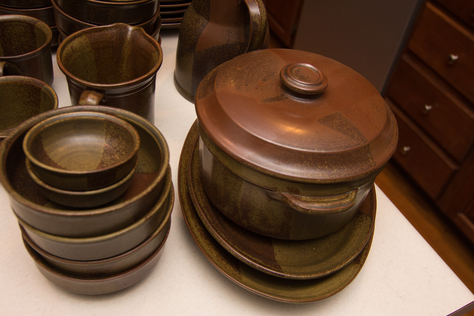 Vintage Iron Mountain "Roan" Stoneware Collection