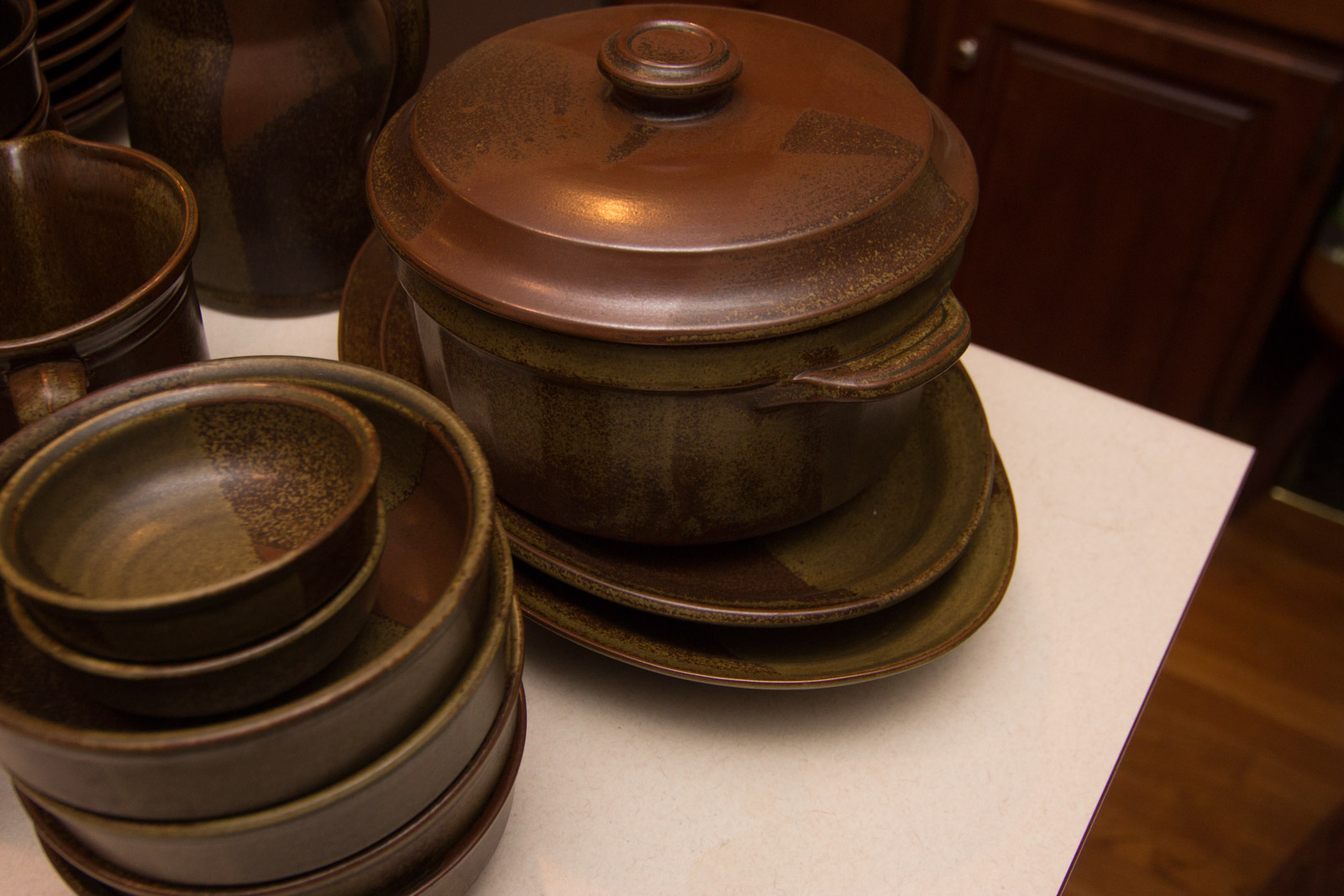 Vintage Iron Mountain "Roan" Stoneware Collection