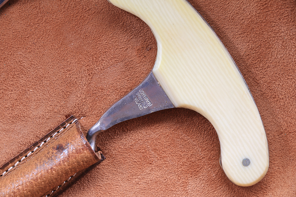 James Dixon & Sons Hallmarked Art Deco Silver Plated Field Bar in Leather Case