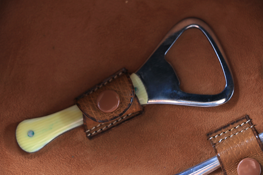 James Dixon & Sons Hallmarked Art Deco Silver Plated Field Bar in Leather Case