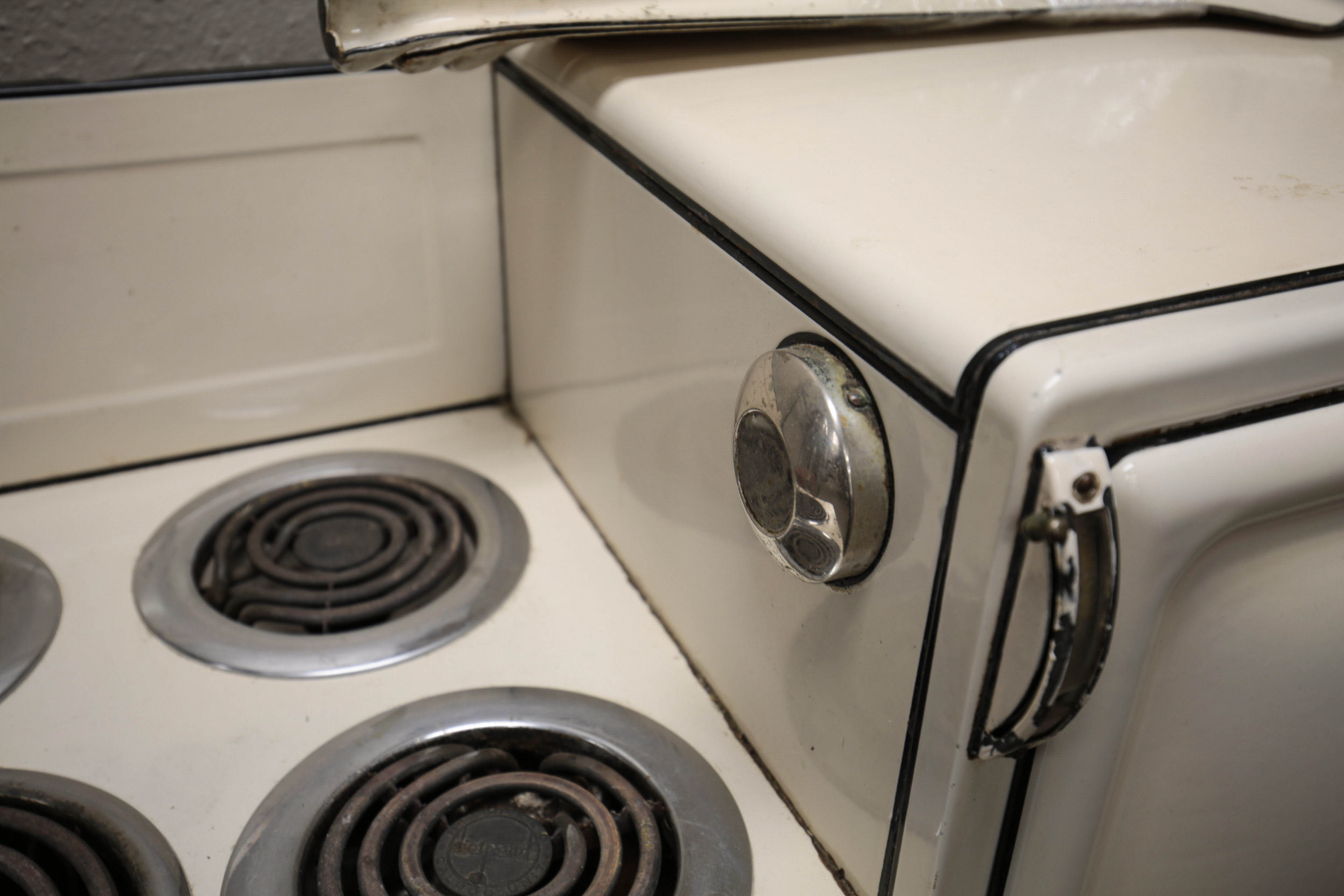 Vintage Hotpoint L&H Electrics Enameled Range with Oven