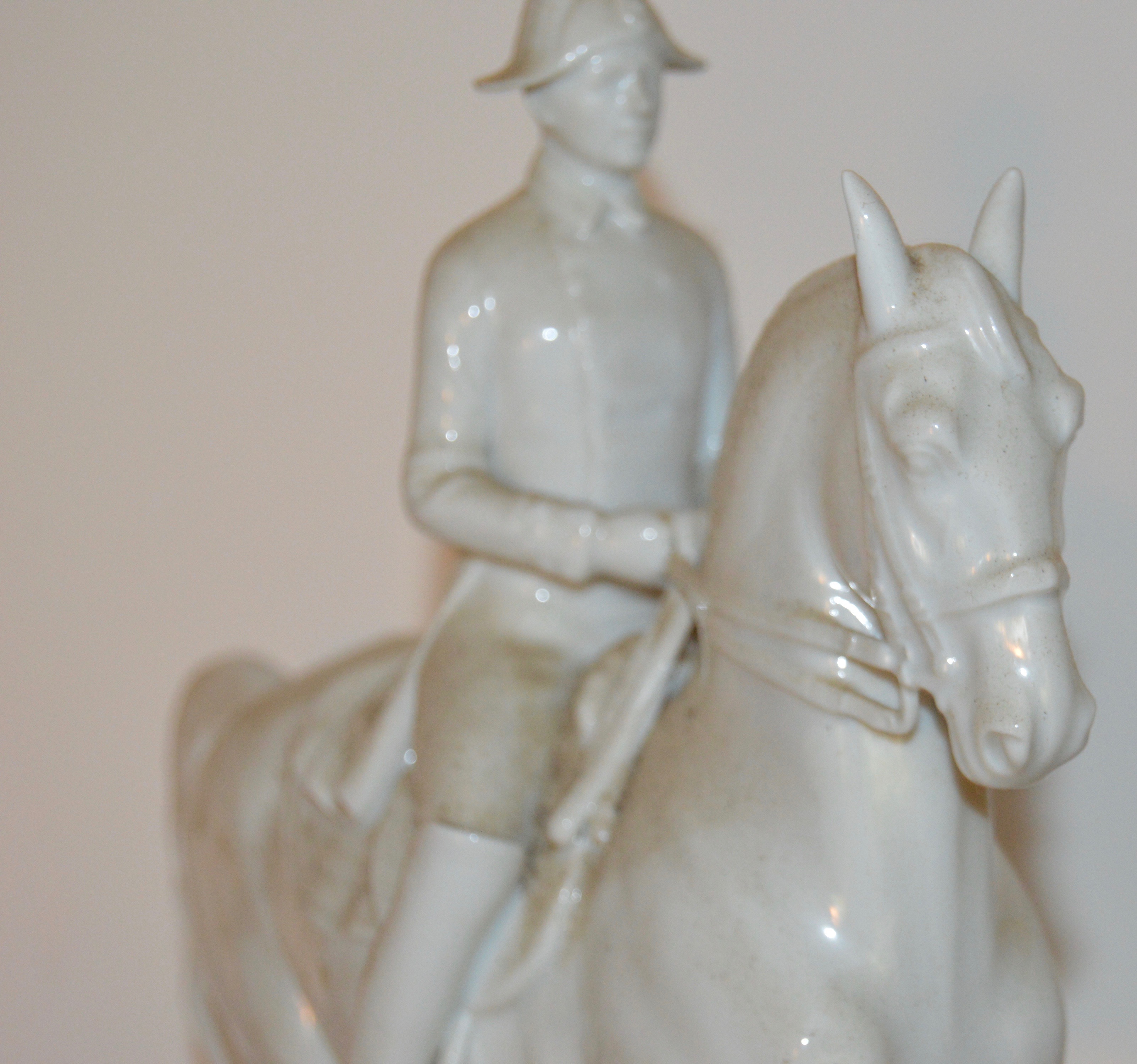 PRIORITY-Augarten Wien Lipizzaner Stallion Figurine in Piaffe Dressage