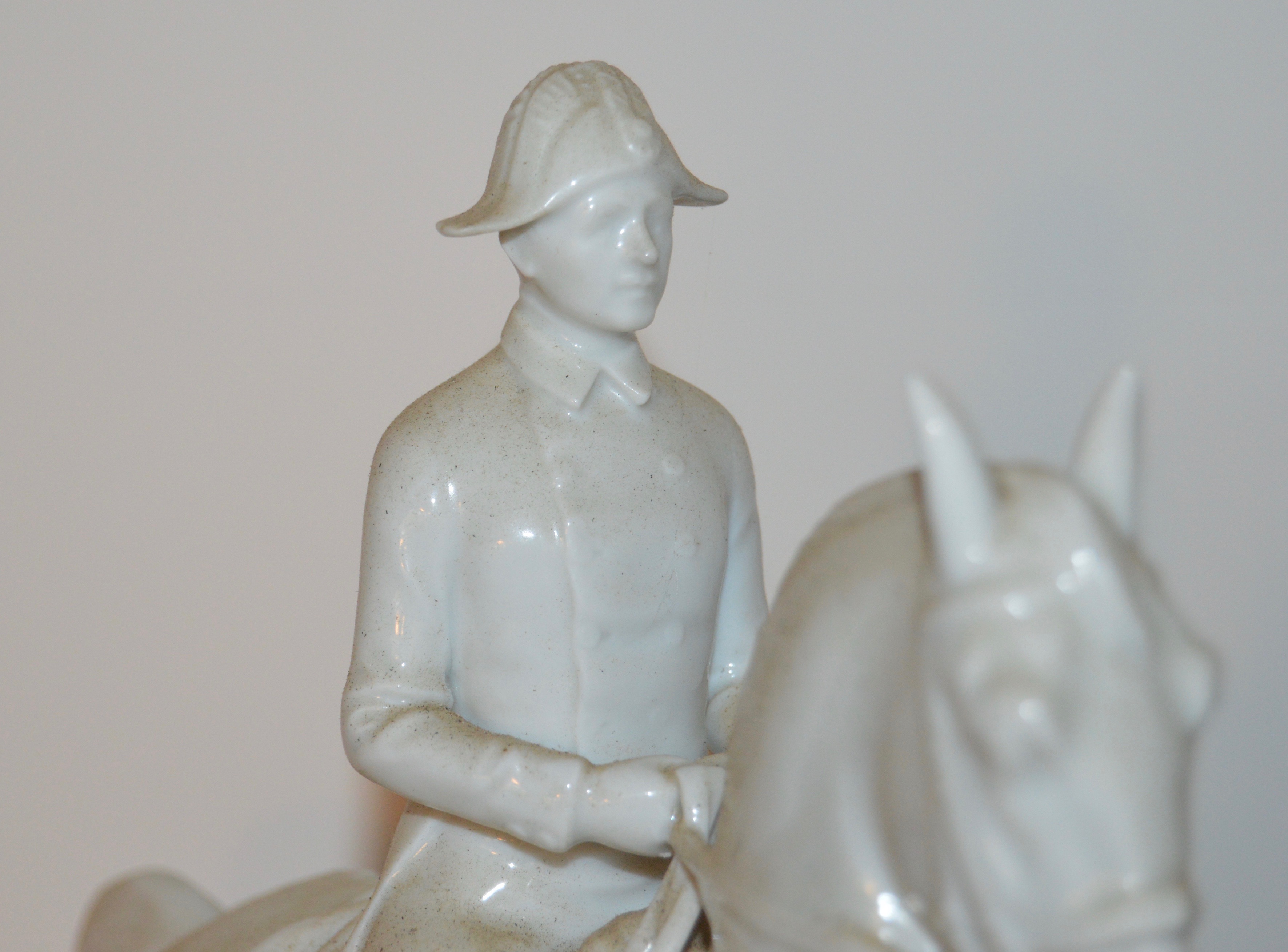 PRIORITY-Augarten Wien Lipizzaner Stallion Figurine in Piaffe Dressage